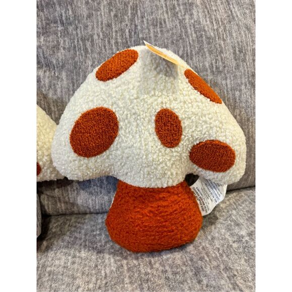 Celebrate mushroom pillows, set of 2 Halloween Fall decoration - Picture 3 of 6